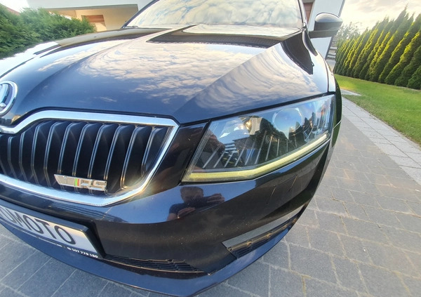 Skoda Octavia cena 56999 przebieg: 246281, rok produkcji 2015 z Grudziądz małe 781